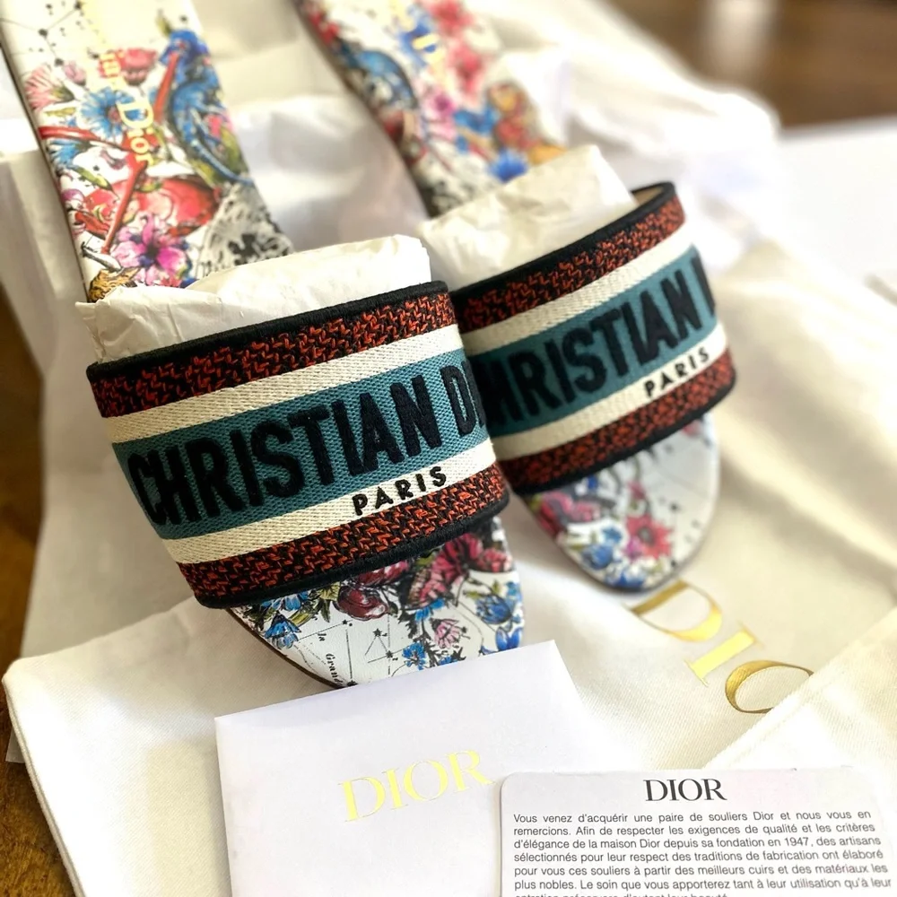 Authentic DIOR Sandals - Picture 8 of 8